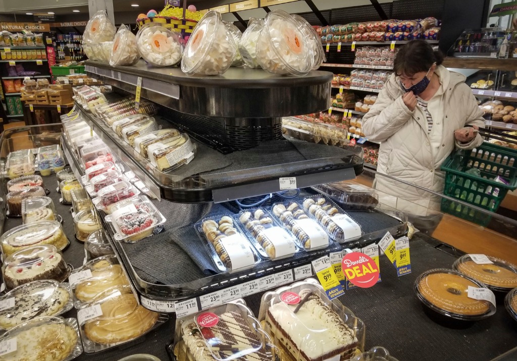 全球食品價格從(cóng)曆史高(gāo)位小(xiǎo)幅回落